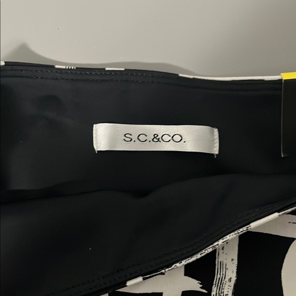 3/25$ (Mix)Women's S.C.& CO. Tummy Control Skort Skirt, S, Black&White - Picture 3 of 14